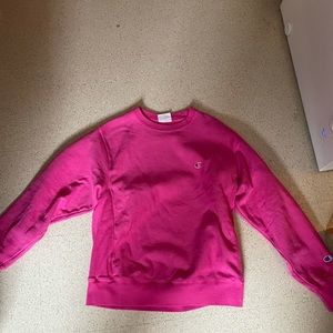 URBAN OUTFITTERS CHAMPION CREWNECK